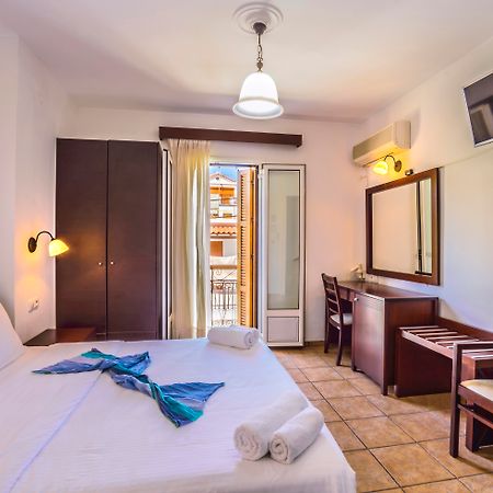 Hotel Kerkis Bay à Marathókampos Extérieur photo