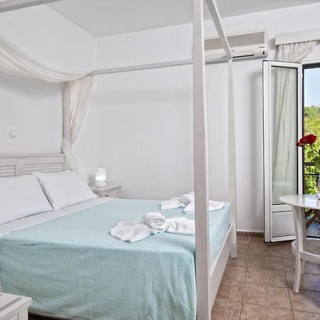 Hotel Kerkis Bay à Marathókampos Extérieur photo